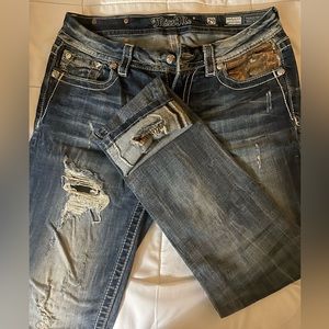 Miss Me Signature (low) Rise Cuffed Skinny. Size 29x31